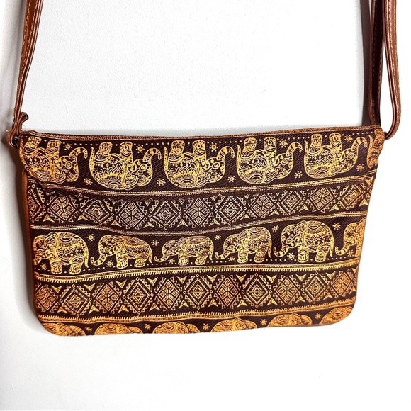 Elephant Print Cross Body Bag, Tote, Shoulder Purse, Brown & Gold, Fancy Clasp - Picture 4 of 9